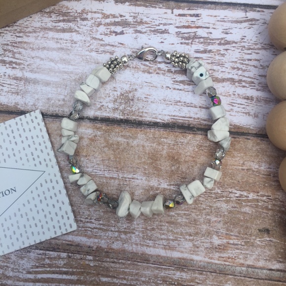 Howlite Bracelet White and Silver Bracelet Gift! - Picture 5 of 5